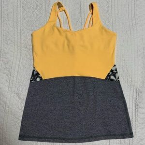 Ivivva tank size 14 fits Lululemon size 4